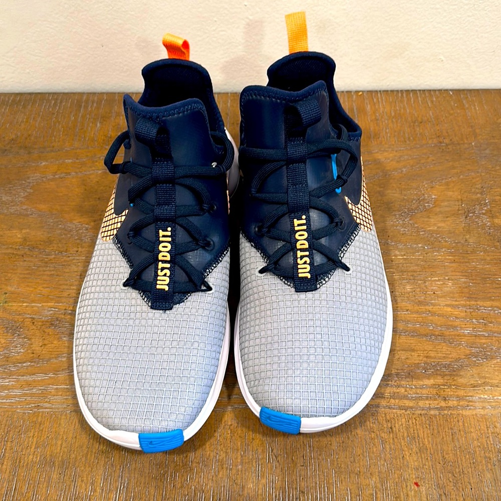 Nike fee run, just do it 2018, Multicolor. Size 10